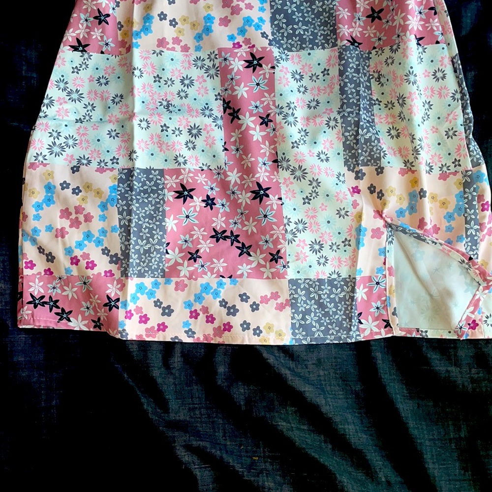 Pattern Pink Dress - Picture 2 of 3